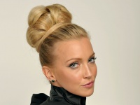 высокие прически