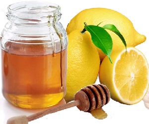 маска для волос с луком и медом