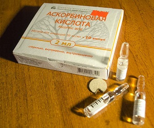 Витамин С или аскорбиновая кислота: для чего она необходима волосами? Правила применения внутрь и наружно для оздоровления прядей