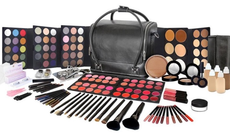 Магазин профессиональной косметики для визажистов