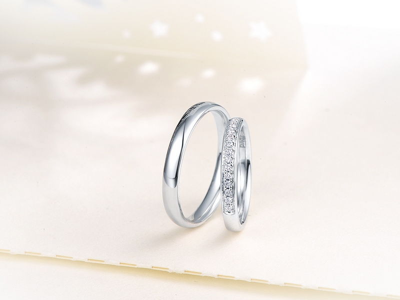 Как выбрать обручальные кольца из платины