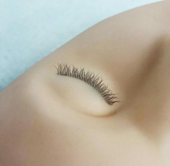 Манекен для наращивания ресниц и чем он поможет