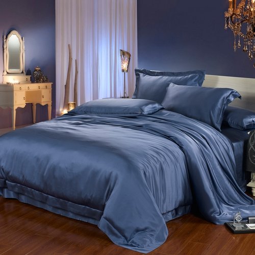 Плюсы шелкового постельного белья