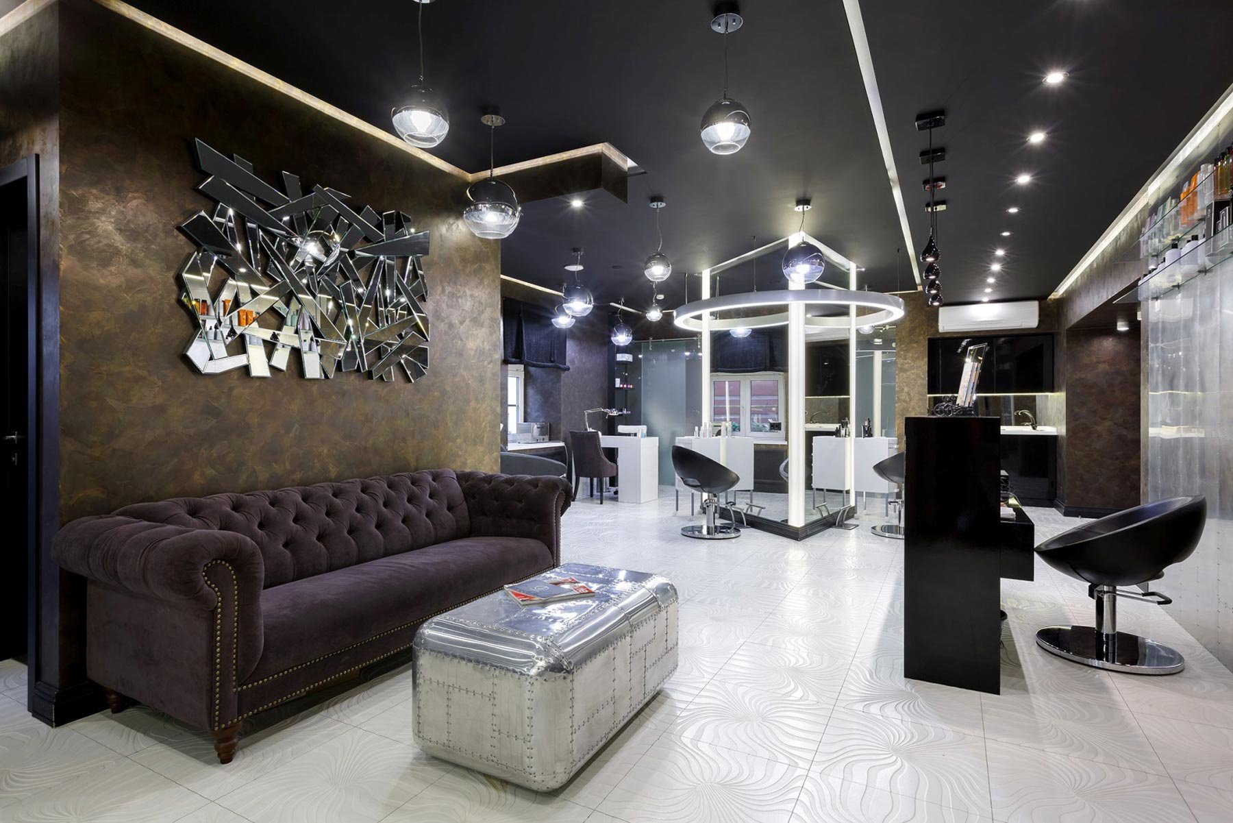 В чём суть работы интерьерного салона