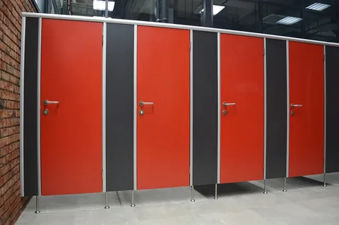 Что такое сантехнические перегородки и для чего они нужны