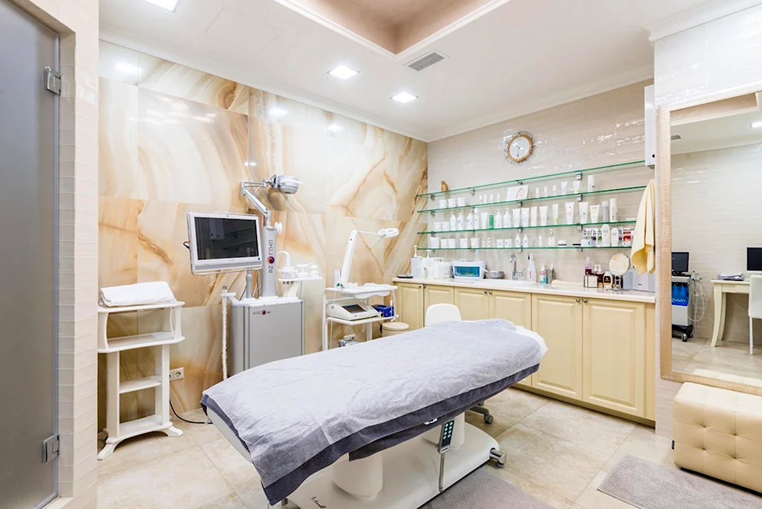 Какие услуги оказывают в клинике эстетической и реконструктивной косметологии?