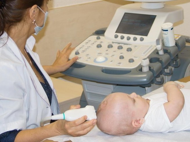 Показания к УЗИ-диагностике для новорожденных детей