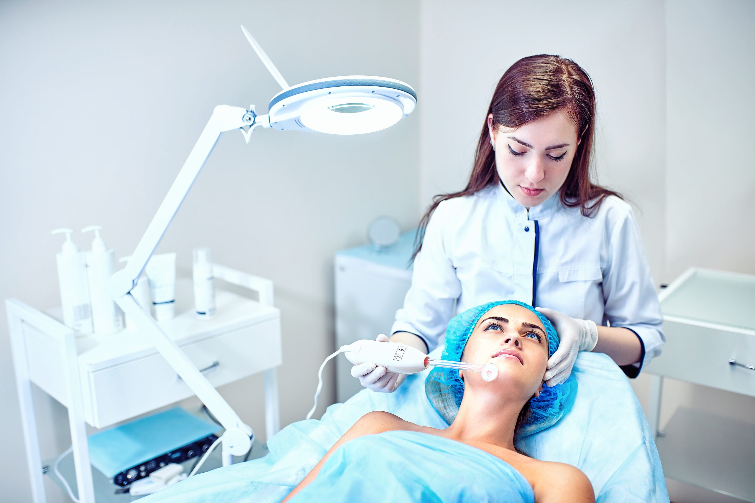 Врач-косметолог: специалист по эстетической медицине