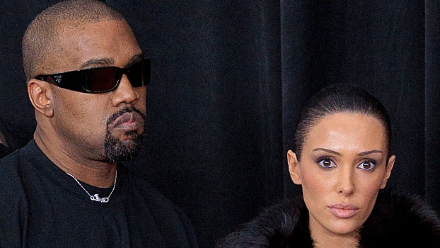 Жена Канье Уэста прогулялась по Нью-Йорку в бикини из конфет