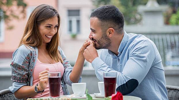 Сапиодейтинг: как он помогает найти умного партнера