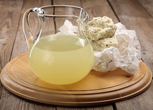 Секреты использования молочной сыворотки: полезные свойства для волос или максимальный эффект при минимуме усилий Методы применения молочной сыворотки для оздоровления волос