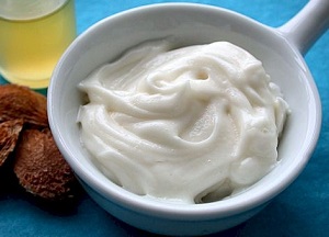 Лучшие рецепты приготовления бальзама для волос в домашних условиях и правила использования ополаскивателей для легкого расчёсывания прядей как сделать бальзам для волос в домашних условиях