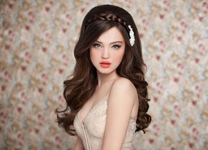 Простой и стильный образ — прически с распущенными волосами на каждый день: пошаговая инструкция и варианты с фото как сделать прическу с распущенными волосами на каждый день