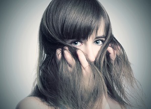 Как остановить и предотвратить появление седых волос в раннем возрасте и методы борьбы с появляющейся сединой как бороться с ранней сединой