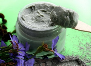 Полезные свойства и особенности применения голубой глины для лечения, увлажнения и ускорения роста волос методы использования голубой глины для волос