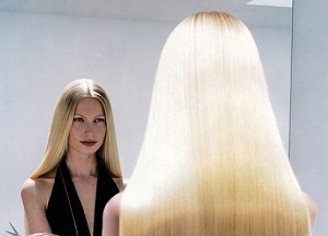 Чем и как сделать волосы гладкими и блестящими: эффективные народные средства, домашние процедуры, эфирные масла и рецепты масок для шелковистости прядей рецепты для блеска и гладкости волос