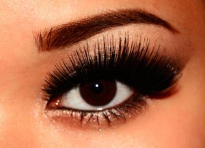 Инновационное наращивание ресниц 3д эффект: фото до и после, общая информация и преимущества процедуры, особенности ухода за наращенными ресницами нюансы наращивания ресниц 3д