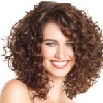 Особенности подбора и стильные варианты стрижек для кудрявых волос разной длины как подобрать стрижку для кудрявых волос