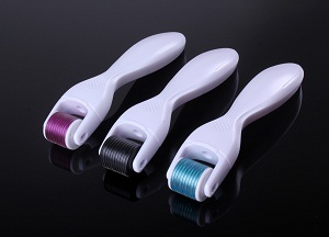 Правила проведения мезотерапии для волос и кожи головы в домашних условиях при помощи мезороллера: отзывы, фото до и после использования, советы по выбору прибора как пользоваться мезороллером для волос и кожи головы