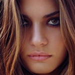 Как выбрать цвет волос для карих глаз: полезные советы и рекомендации по подбору подходящих оттенков как подобрать цвет волос для карих глаз