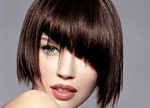 Как выглядит и кому подойдет косая рваная челка: фото стрижек и советы профессионалов обладательницам стильной прически кому подойдет косая рваная челка