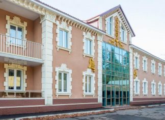 Уход за слабовидящими пожилыми людьми