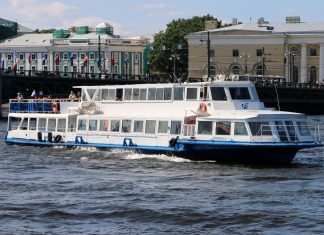 Аренда теплохода