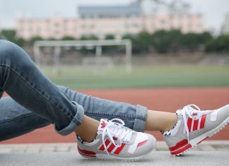 Как купить женские кроссовки в интернет-магазине