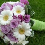 Какие цветы и на какие праздники дарить