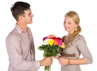 Какие цветы и на какие праздники нужно дарить