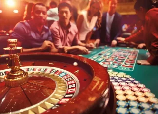 Автомат или рулетка — во что поиграть новичку в казино Леон