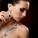 Серебряные ювелирные изделия