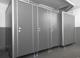 Из каких материалов изготавливают сантехнические перегородки