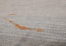 Возможно ли удалить насовсем ржавчину с одежды