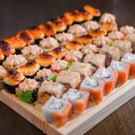 Лучшие горячие роллы в Кирове: выбирайте Макароллыч!