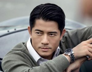 Факт: Все мужчины в Китае красят волосы