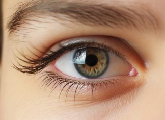На что особенно стоит обратить внимание при обучении наращиванию ресниц?