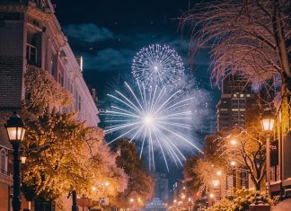 Лучшие новогодние города России