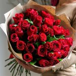 Купить цветы с доставкой в Новосибирске — свежие букеты от buketn.ru для любого повода