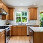 Кухни на заказ: пространство, созданное для вас