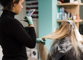 Укладка волос в Воронеже — актуальные цены и варианты стилей