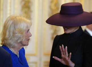 Болтающая с Меланией Трамп королева Камилла грубо прогнала Кейт Миддлтон на глазах у СМИ