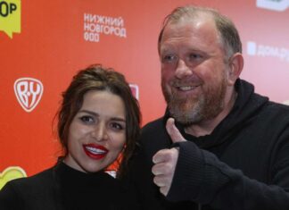 Будет параллельно судиться с двумя женами? Как пройдет развод шефа Ивлева с молодой супругой