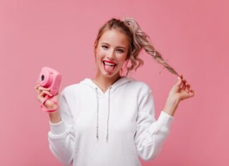 Тренды и техника молодежных укладок волос — современные идеи и мастер-классы