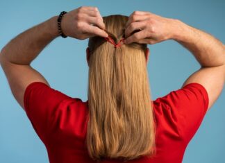 Сборная прическа — тренд сезона 2023