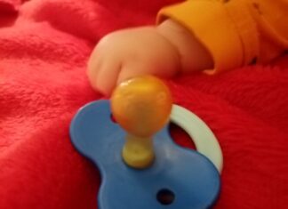 Месяц с ребёнком изменил его: как декрет сделал мужа заботливым