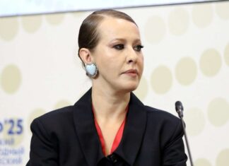 Ностальгия по нулевым, черная икра и никаких «голых» образов: Собчак устроила звездную вечеринку в центре Москвы