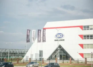 Первый белорусский гибрид BELGEE X80 PHEV представлен в Минске: сколько стоит и что в нем особенного