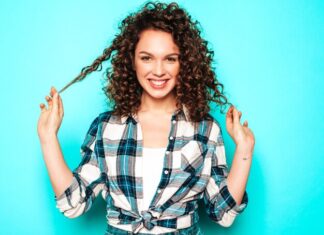 Укладка вьющихся волос — секреты и техники для идеальной прически