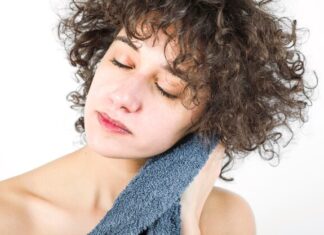 Укладка на мокрые волосы — техника и советы для идеального результата